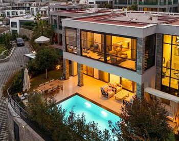 Bodrum'da Özel Havuzlu Taşınmaya Hazır Lüks Ev 3