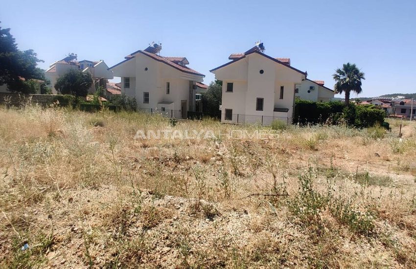 Fethiye Ölüdeniz'de Kısmi Deniz Manzaralı İmarlı Arsa 3