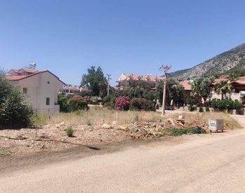 Terrain Zoné Avec Vue Partielle Sur La Mer À Fethiye, Ölüdeniz 1
