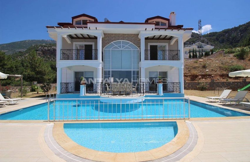 Maison Sur Un Terrain De 1500 M² À Fethiye Ölüdeniz 9