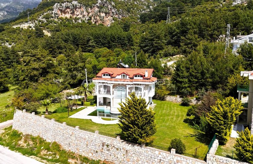Maison Sur Un Terrain De 1500 M² À Fethiye Ölüdeniz 4