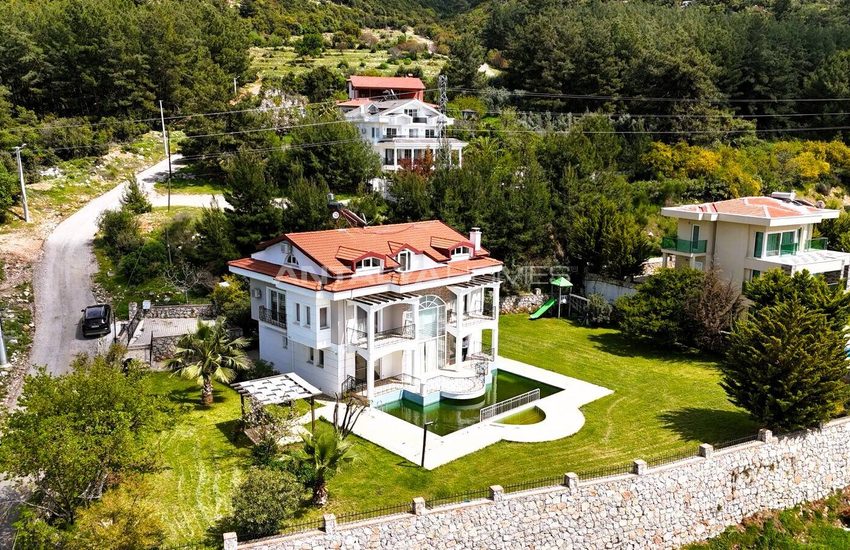 Maison Sur Un Terrain De 1500 M² À Fethiye Ölüdeniz 5
