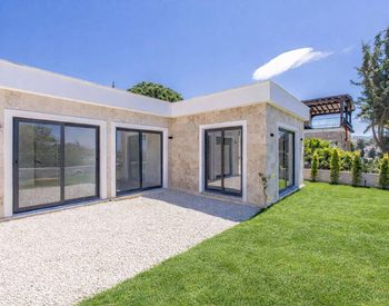 Enplansvillor Nära Stranden I Populära Bodrum Kadikalesi 2