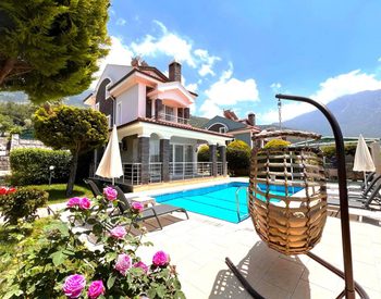 Gemeubileerde Villa Met 3 Slaapkamers En Zwembad Nabij Zee In Fethiye 1