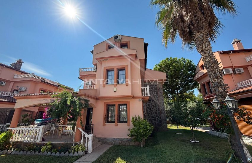 Möblerad Villa Nära Stranden Med Moderna Bekvämligheter I Fethiye 1