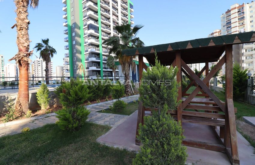 Mersin Mezitli'de Olanaklara Yakın Konumda Satılık 1+1 Daireler 5