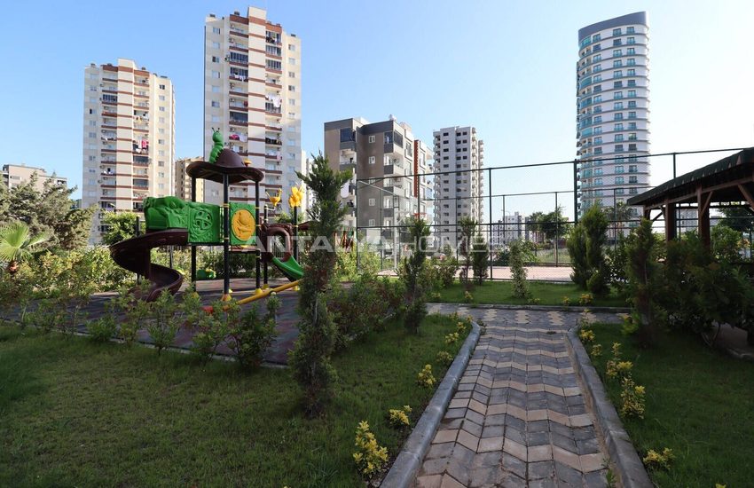 Mersin Mezitli'de Olanaklara Yakın Konumda Satılık 1+1 Daireler 9