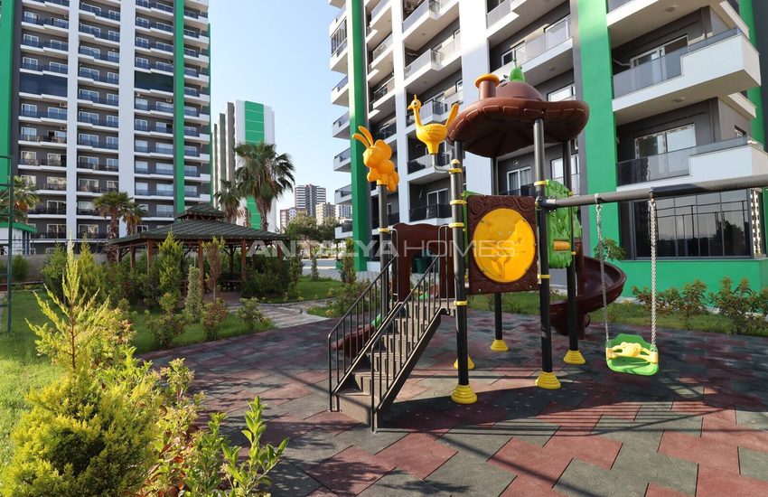 Mersin Mezitli'de Olanaklara Yakın Konumda Satılık 1+1 Daireler 6