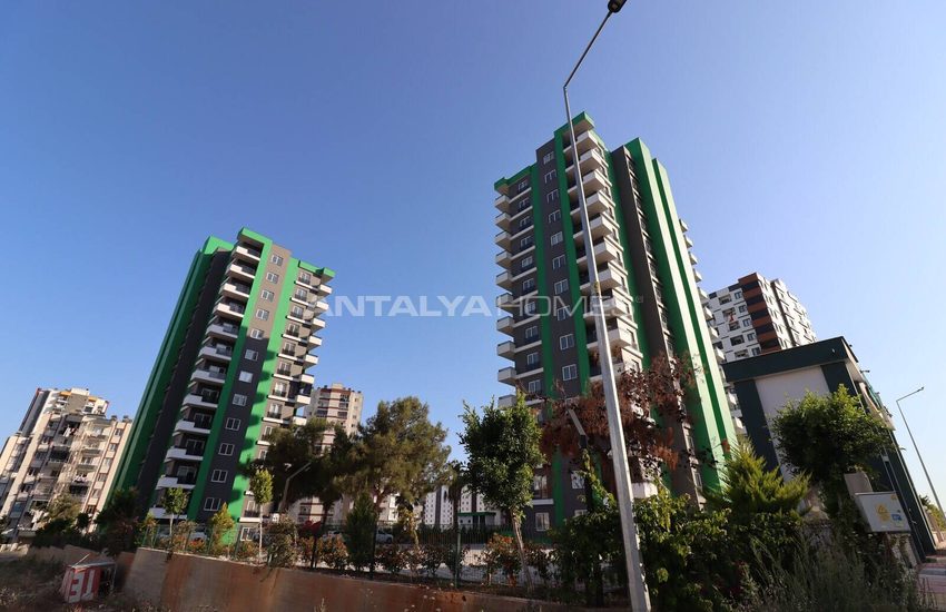 Mersin Mezitli'de Olanaklara Yakın Konumda Satılık 1+1 Daireler 2