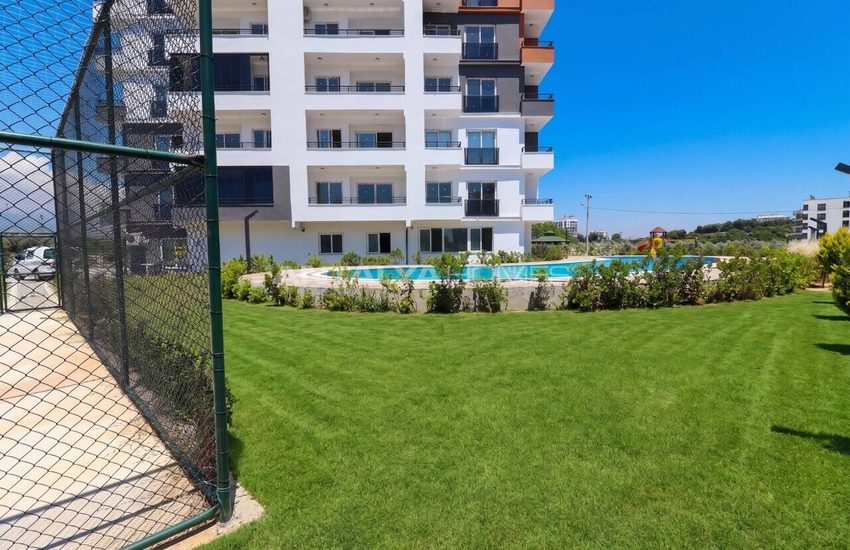 Apartments Within Walking Distance of the Beach in Mersin Tomuk 6