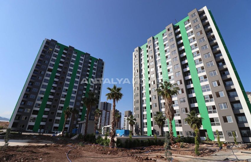 Investment 2-bedroom Properties with Sea Views in Mersin 3