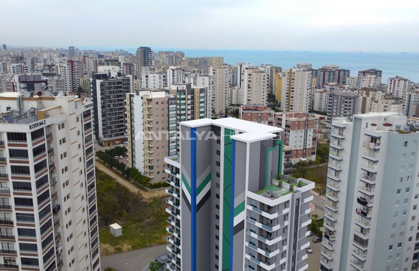 Mezitli'de Şehir ve Deniz Manzaralı Yatırımlık Daireler 3