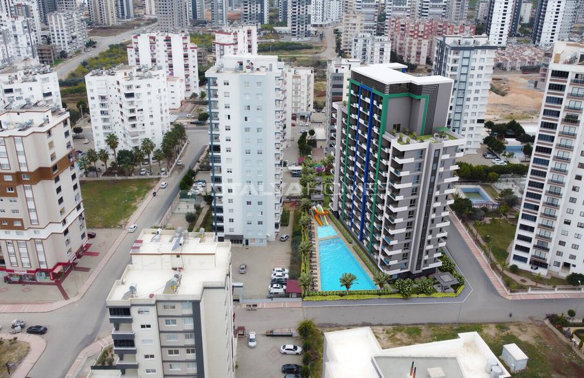 Mezitli'de Şehir ve Deniz Manzaralı Yatırımlık Daireler 2