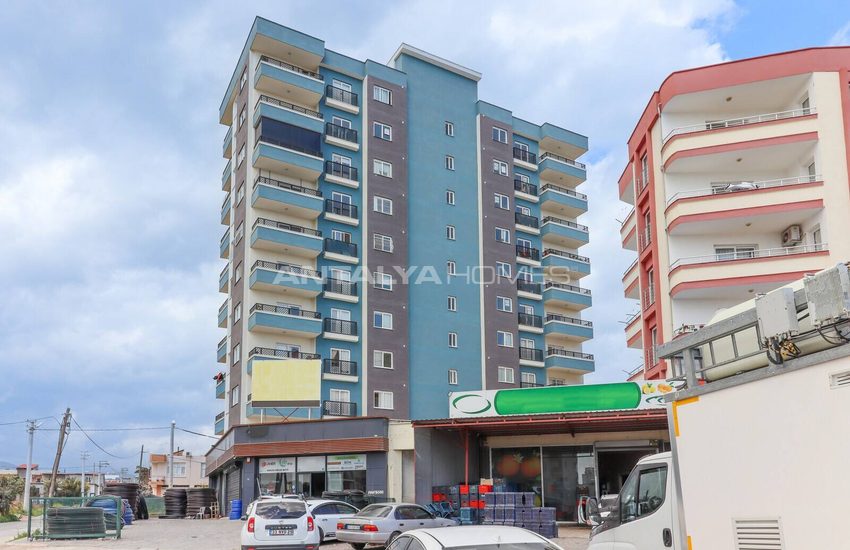 4-bedroom Apartments with Spacious Design in Mersin Erdemli 1