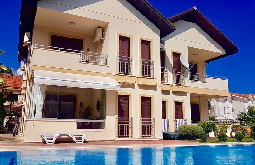 Semi-detached Houses in Kemer Center with Mountain View 9