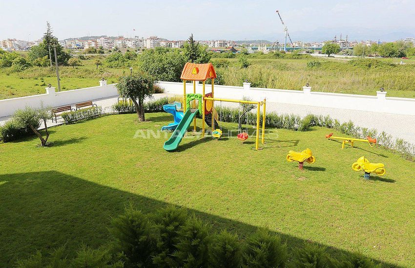 Antalya Manavgat’ta Nehire Sıfır Marinalı Lüks Daireler 8