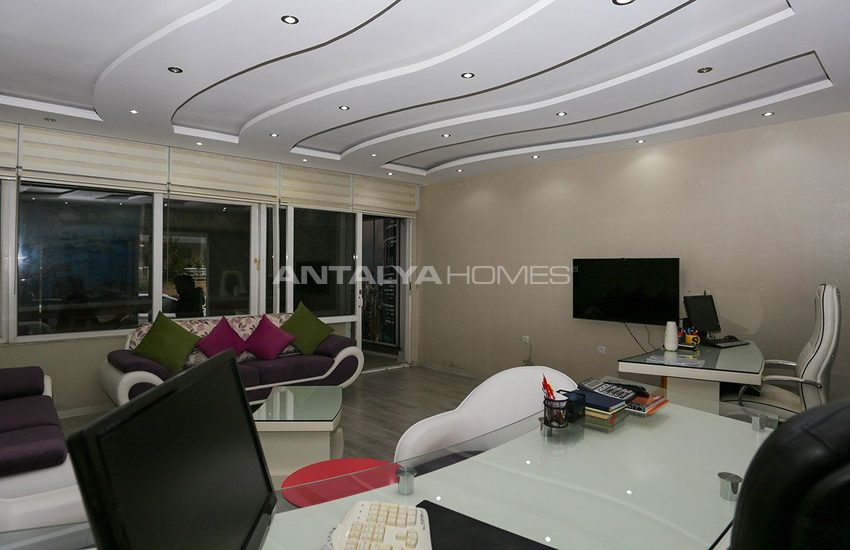 Centrally Located Office with Furniture in Muratpasa 15