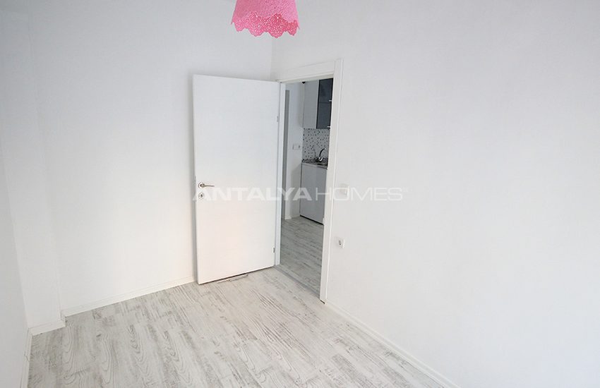 Centrally Located Cheap Apartments in Antalya 18