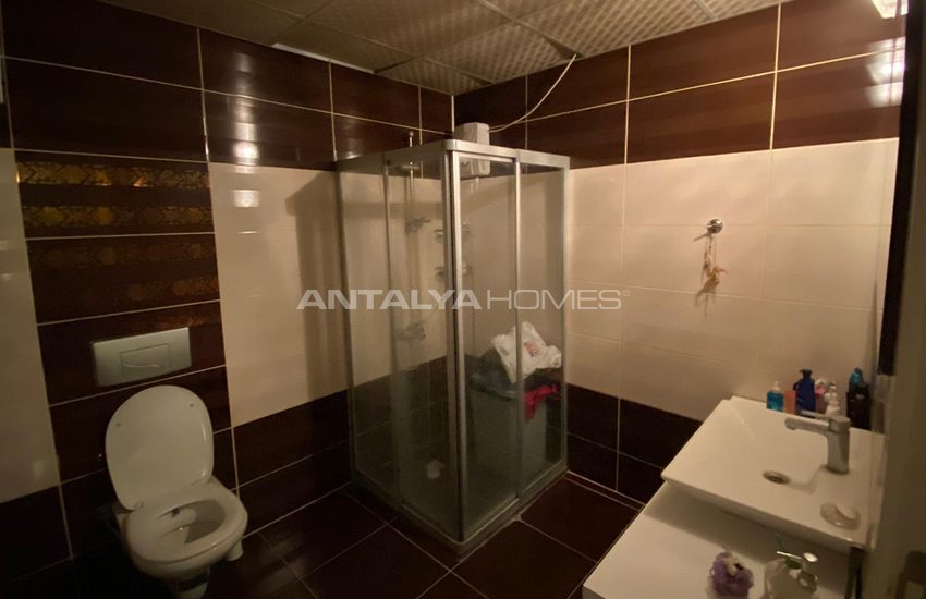 Affordably Priced Apartment in a Complex in Antalya 7