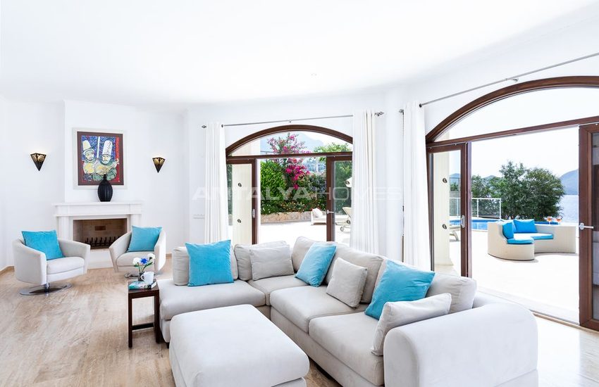 Spacious and Modern Villa with Sea View in Kalkan 7