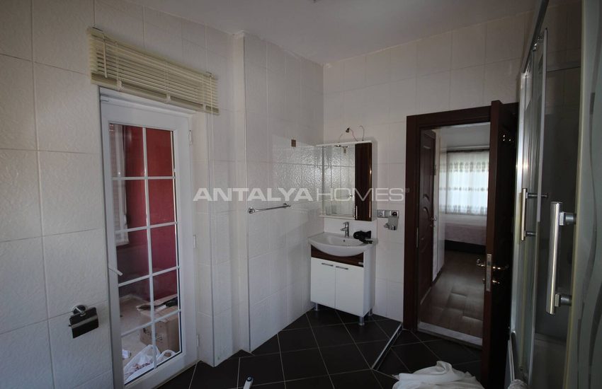 Triplex Hem Med En Privat Trädgård Och En Pool I Belek 32
