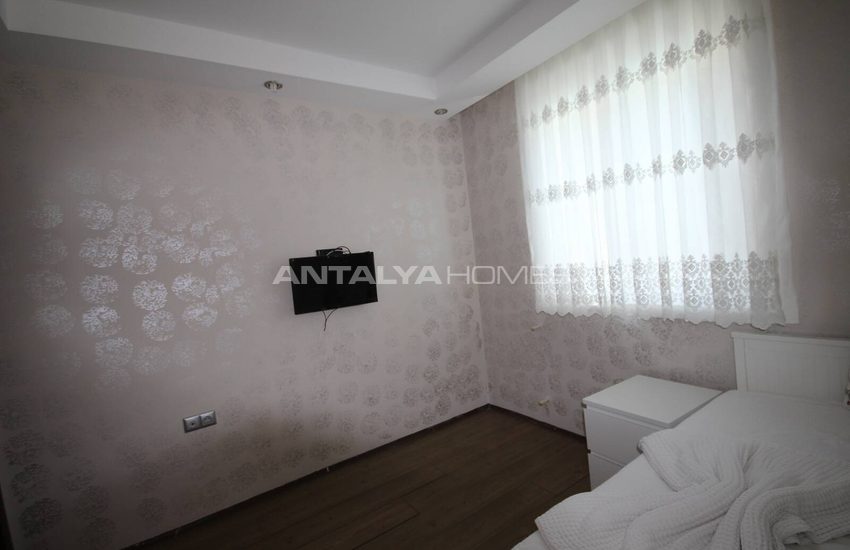 Triplex Hem Med En Privat Trädgård Och En Pool I Belek 26