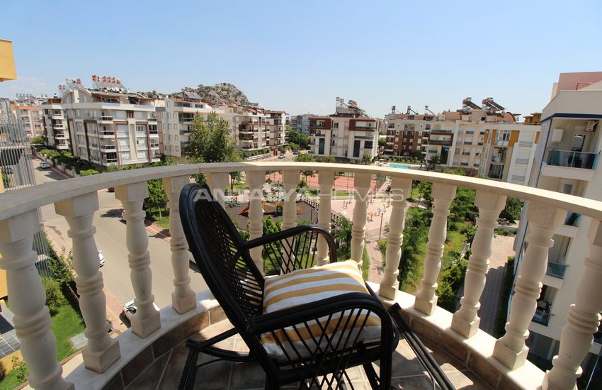 Furnished Apartment in a Complex with Pool in Konyaaltı 13