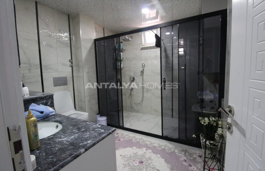 Ground Floor Apartment with an Outdoor Car Park in Antalya 25