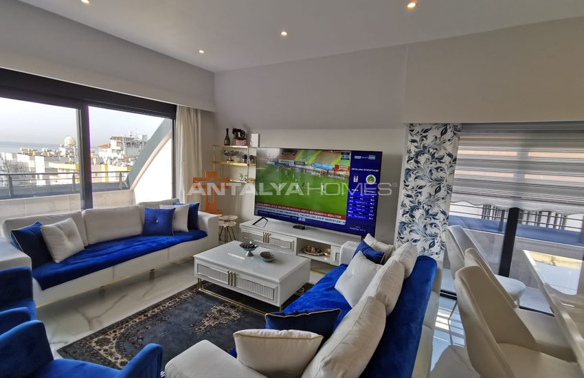 Centrally Located Apartment in a Complex in Alanya Carsi 2