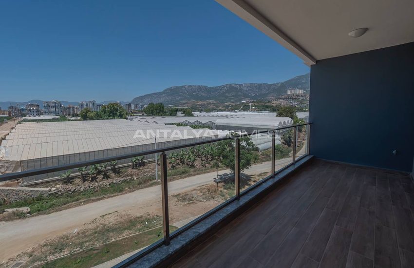 Flats for Investment Close to Amenities in Alanya, Kargicak 23