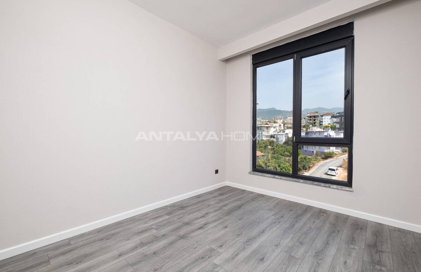 Alanya Oba'da Yüksek Konumlu Site İçinde Yatırımlık Daireler 28