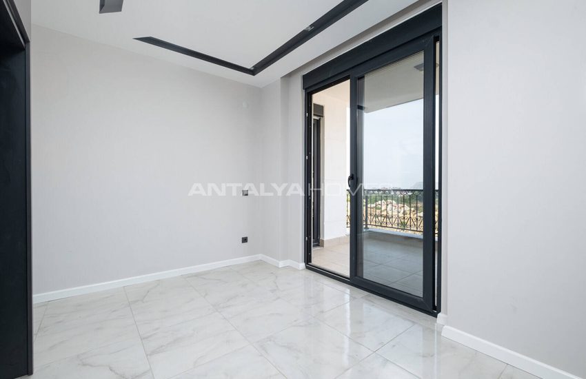 Alanya Oba'da Yüksek Konumlu Site İçinde Yatırımlık Daireler 21