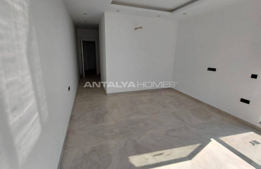 Castle and Sea View Villas with Private Pools in Alanya 25