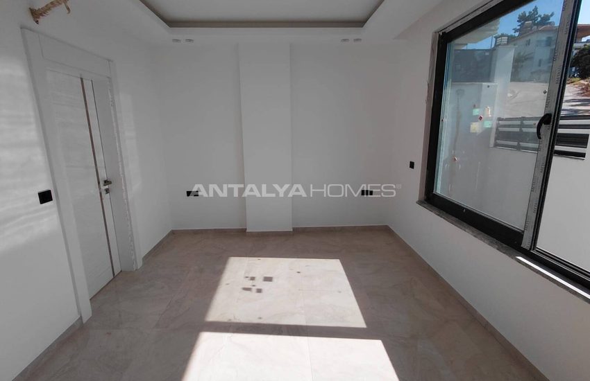 Castle and Sea View Villas with Private Pools in Alanya 26