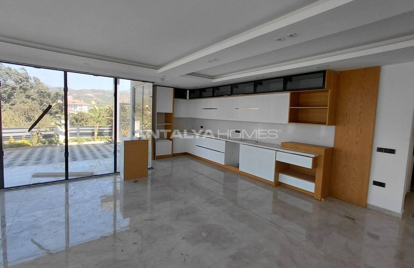 Castle and Sea View Villas with Private Pools in Alanya 18