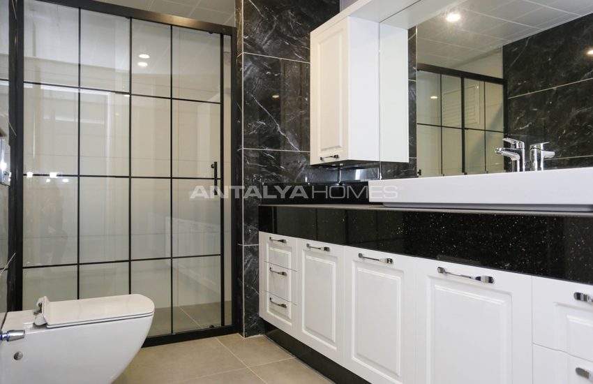 Luxury Apartments with Rich Interior Features in Konyaalti 42