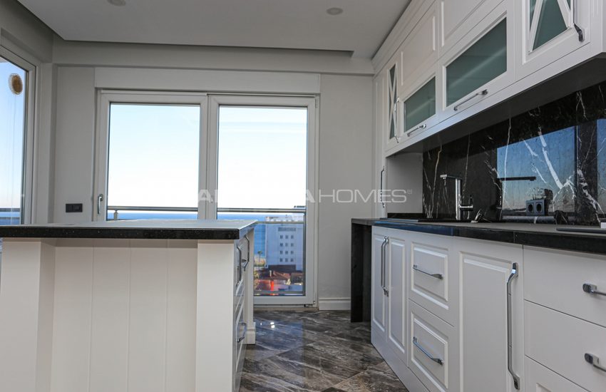 Luxury Apartments with Rich Interior Features in Konyaalti 28