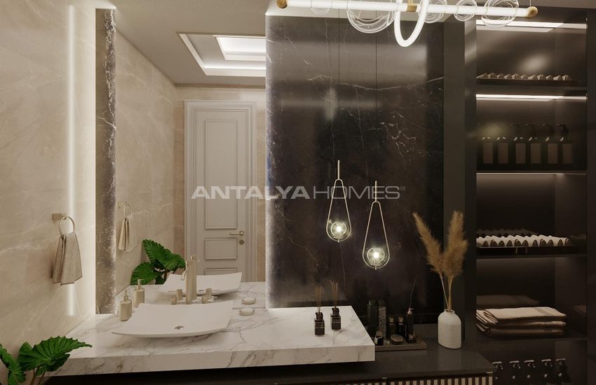 Alanya’da Deniz ve Kale Manzaralı Neoklasik Villa 25