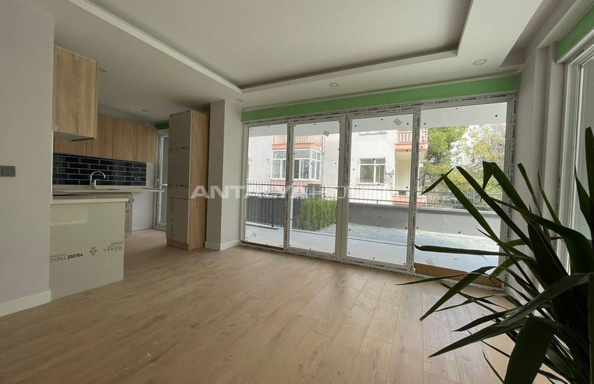 Antalya Şehir Merkezinde Şık Tasarımlı Sıfır Daireler 10