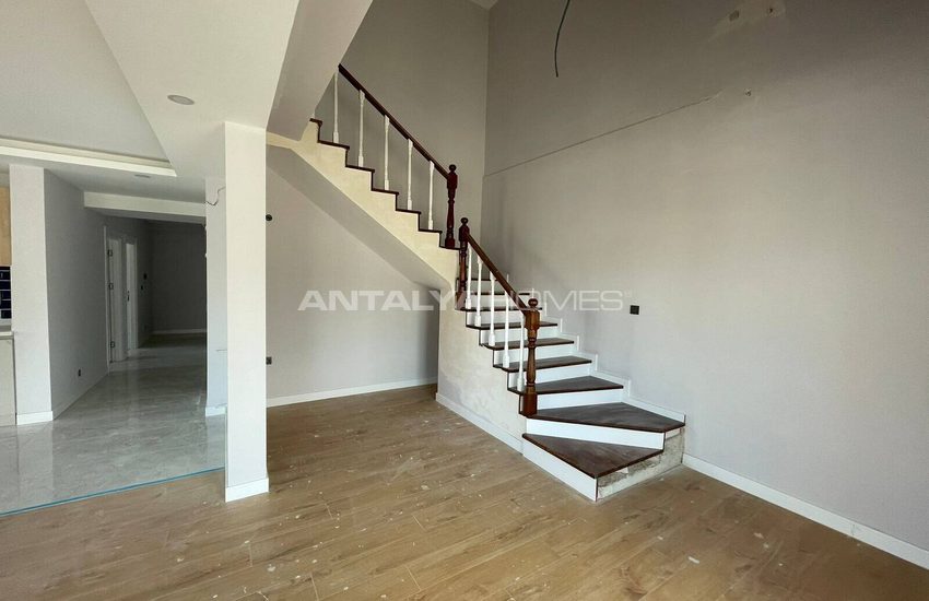 Antalya Şehir Merkezinde Şık Tasarımlı Sıfır Daireler 16
