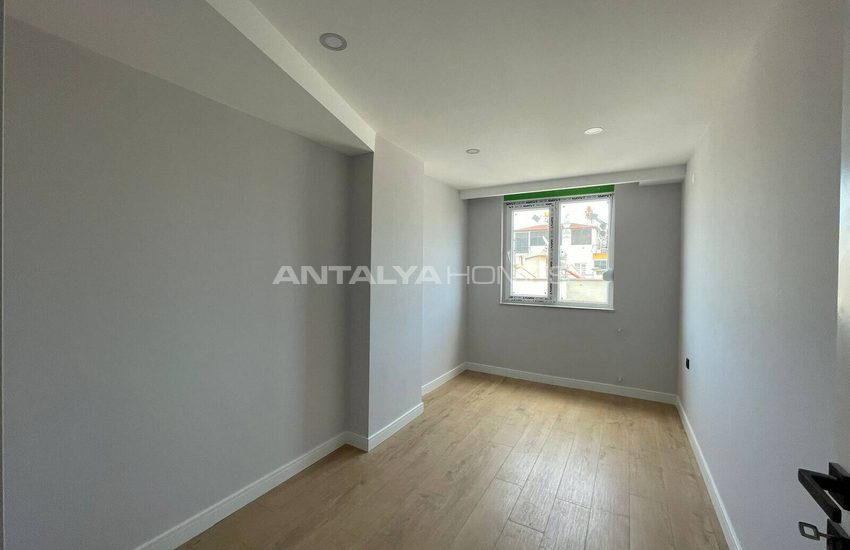 Antalya Şehir Merkezinde Şık Tasarımlı Sıfır Daireler 18