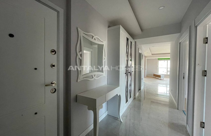 Antalya Şehir Merkezinde Şık Tasarımlı Sıfır Daireler 23