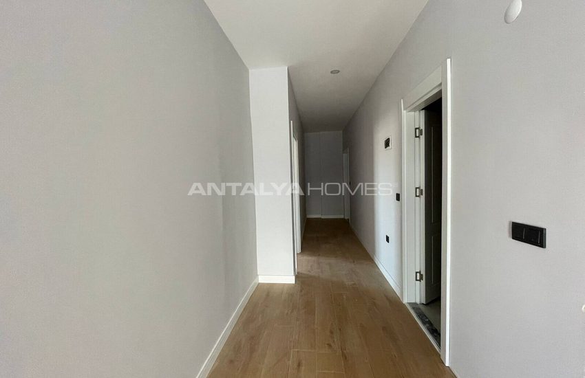 Antalya Şehir Merkezinde Şık Tasarımlı Sıfır Daireler 24