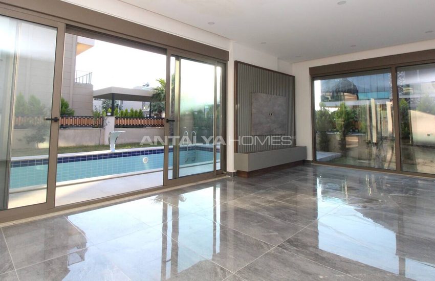 Antalya Belek'te Akıllı Ev Sistemli Modern Geniş Villalar 16