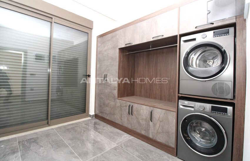 Antalya Belek'te Akıllı Ev Sistemli Modern Geniş Villalar 40