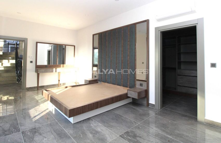 Antalya Belek'te Akıllı Ev Sistemli Modern Geniş Villalar 36