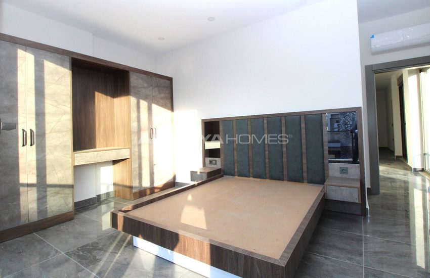 Antalya Belek'te Akıllı Ev Sistemli Modern Geniş Villalar 29