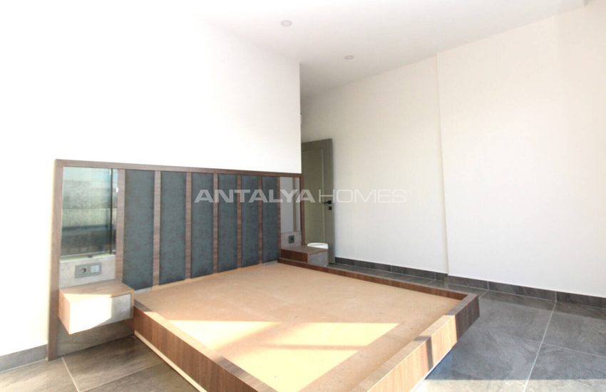 Antalya Belek'te Akıllı Ev Sistemli Modern Geniş Villalar 35