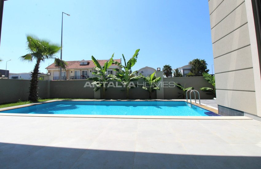 Belek’te Denize ve Golf Kulüplerine Yakın Modern Villalar 39