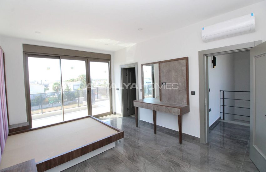 Belek’te Denize ve Golf Kulüplerine Yakın Modern Villalar 19